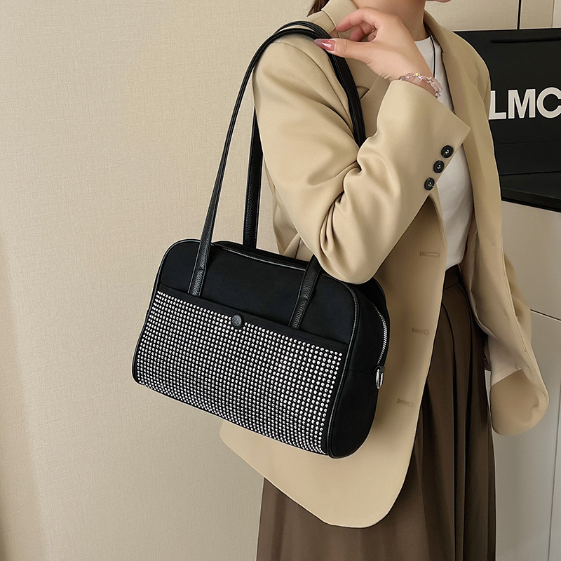 Interior Design News - Modieuze schoudertas met strass voor dames
